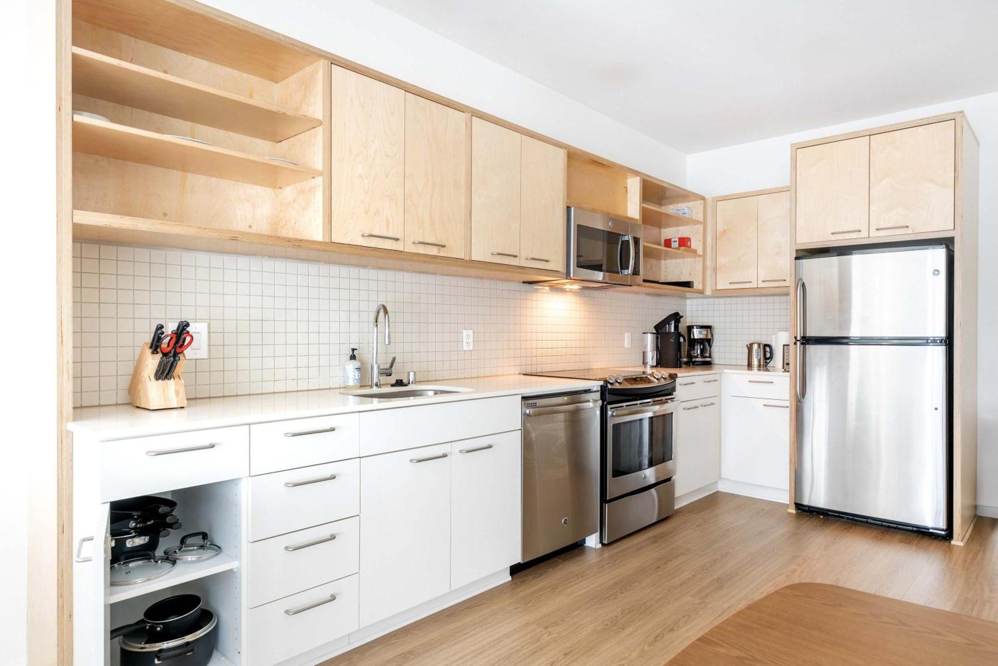 Apartment 2br New Hollywood Opulent Oasis Et *